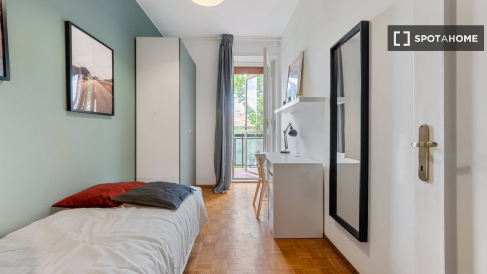 Double room Milan, 4 beds, 92m² — photo 18