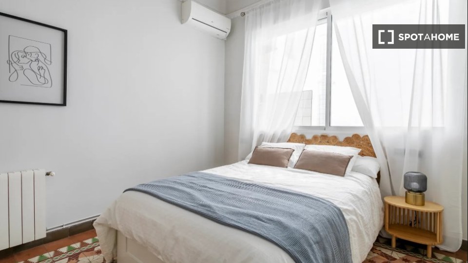Double room Alicante, 4 beds — photo 10