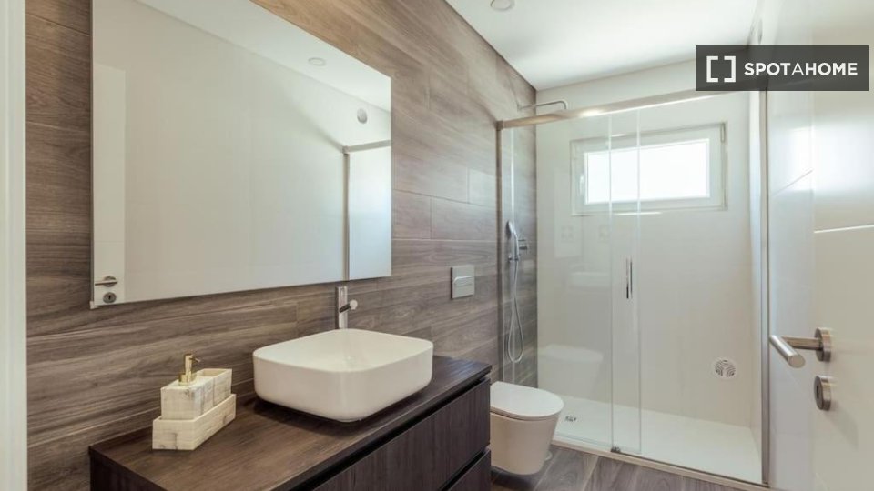 Apartment Lisbon, 5 beds — photo 10