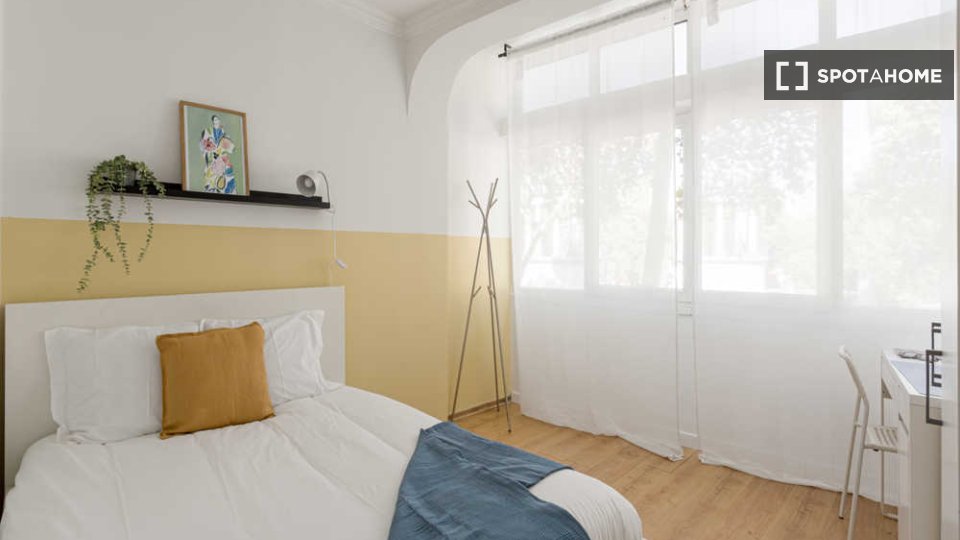 Double room Lisbon, 8 beds — photo 74