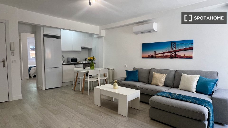 Apartment Madrid, 2 beds, 70m² — photo 8