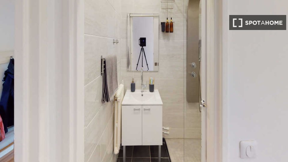 Double room Paris, 4 beds, 90m² — photo 16