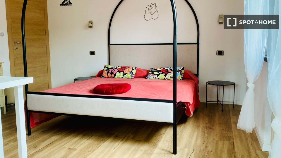 Double room Milan, 1 bed — photo 13