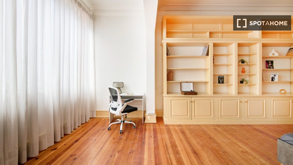Double room Lisbon, 9 beds — photo 26