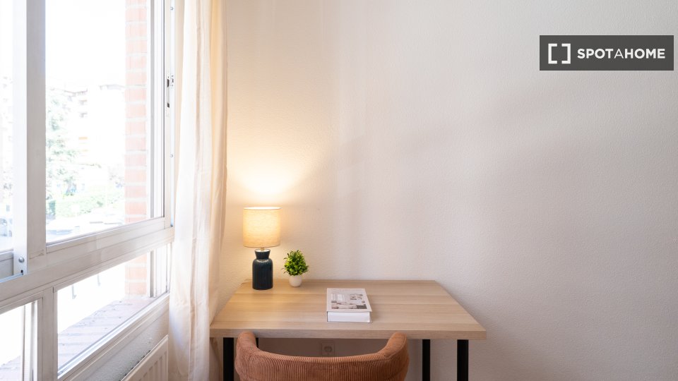 Double room Madrid, 5 beds — photo 16