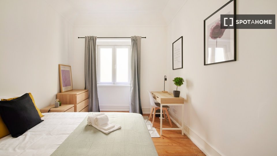 Double room Lisbon, 7 beds — photo 11