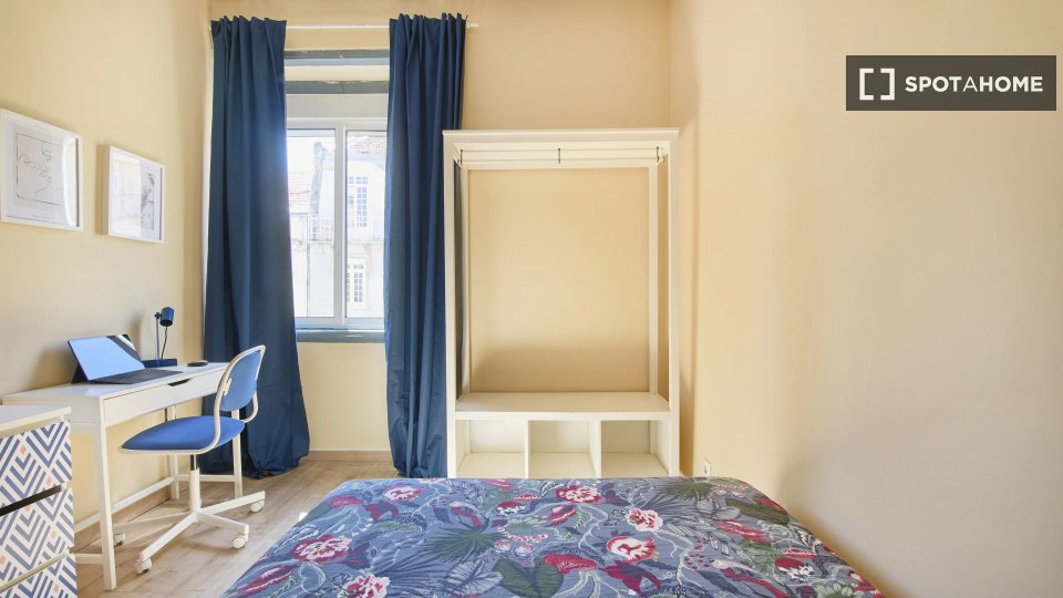 Double room Lisbon, 4 beds — photo 3