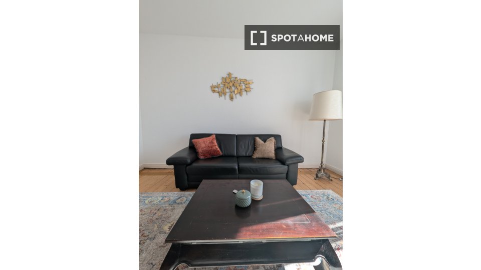 Apartment Frankfurt, 3 beds, 64m² — photo 13