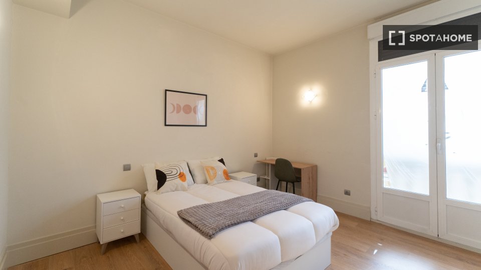Double room Madrid, 6 beds — photo 8