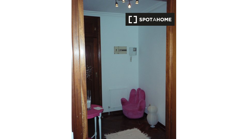 Double room Madrid, 5 beds, 140m² — photo 5