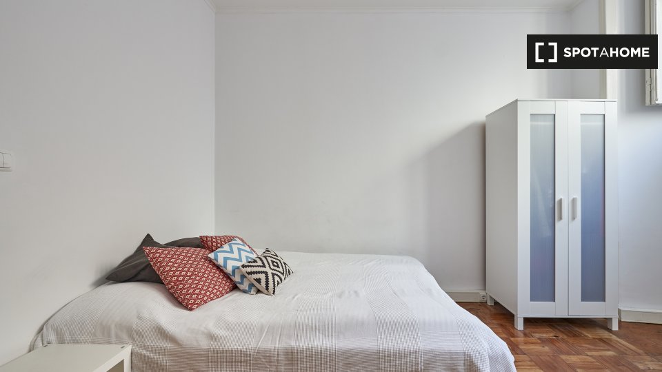 Double room Lisbon, 11 beds — photo 4