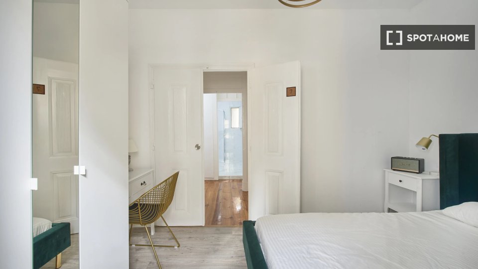 Double room Lisbon, 8 beds — photo 2