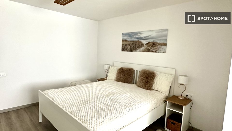 Double room Ljubljana, 3 beds, 90m² — photo 5