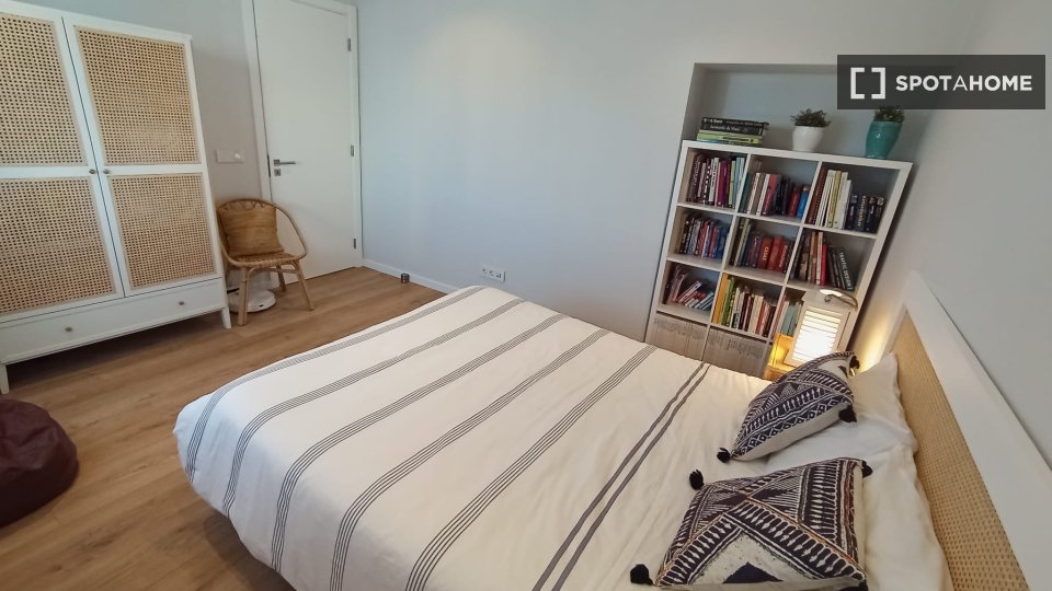 Double room Lisbon, 4 beds — photo 5
