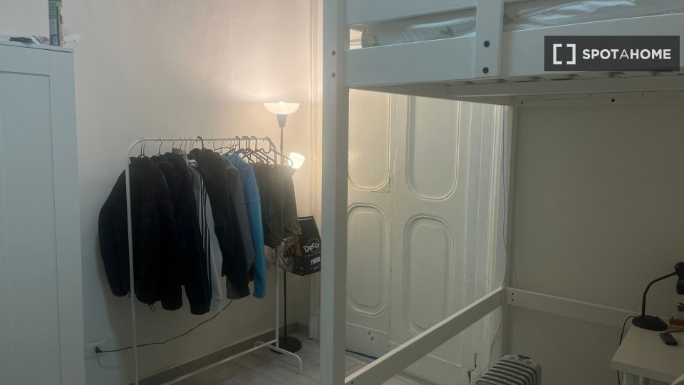 Double room Naples, 8 beds — photo 11