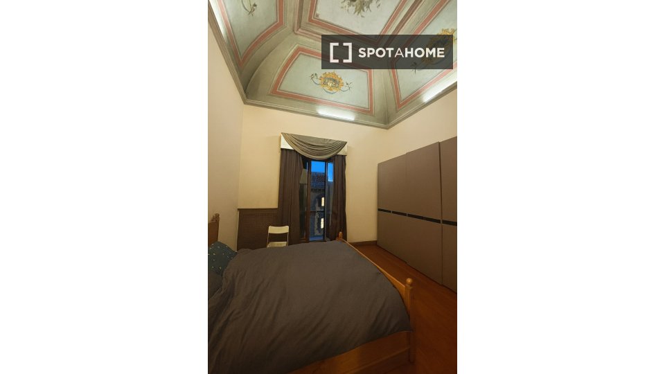 Double room Rome, 3 beds — photo 9