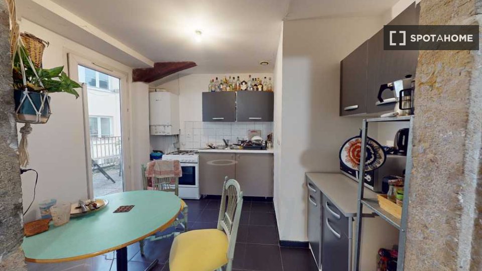Camera doppia Lione, 4 camere, 90m² — foto 4