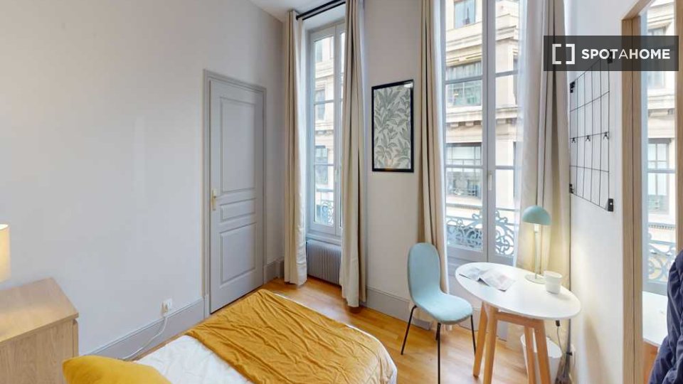 Habitación doble Lyon, 7 habitaciones, 150m² — foto 23