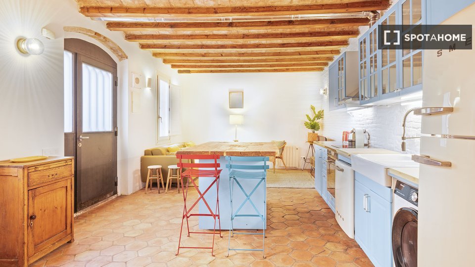 Apartment Barcelona, 2 beds, 85m² — photo 15