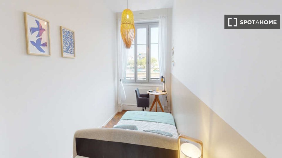 Double room Lyon, 4 beds, 130m² — photo 8