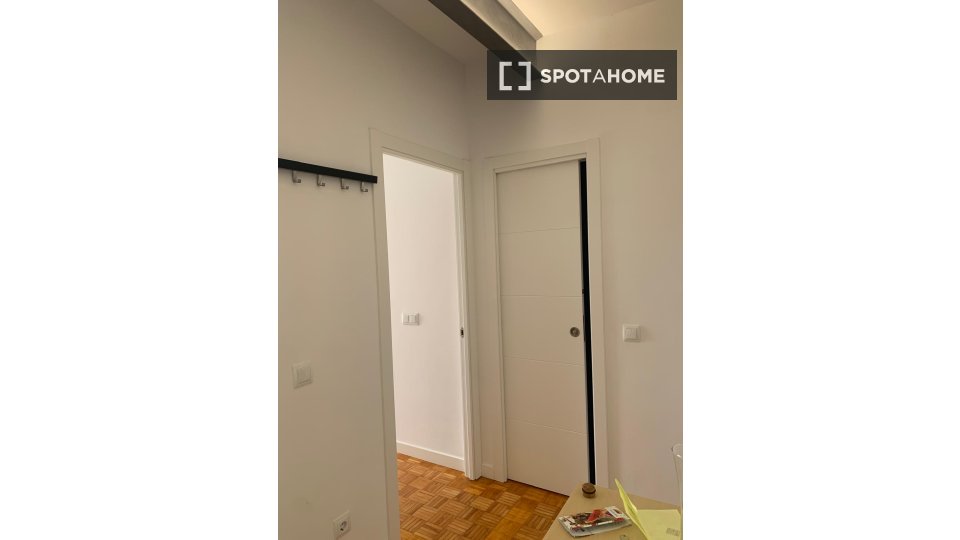 Apartment Madrid, 2 beds, 65m² — photo 11