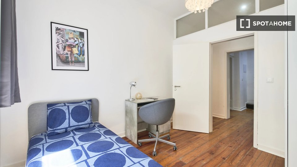 Double room Lisbon, 13 beds — photo 13