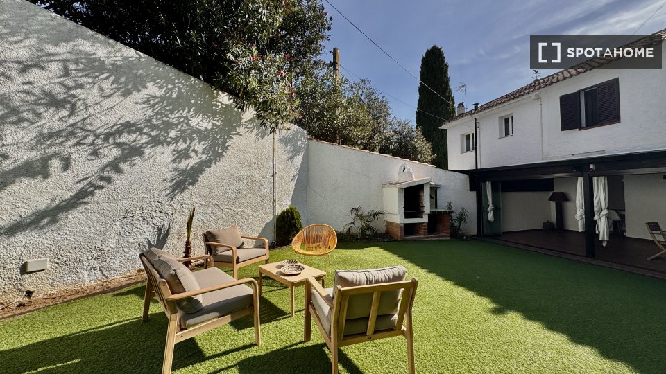 Apartment Barcelona, 5 beds, 200m² — photo 17