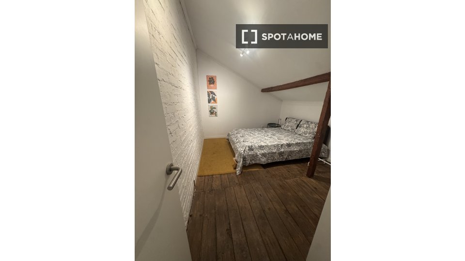 Apartment Lisbon, 2 beds, 80m² — photo 16