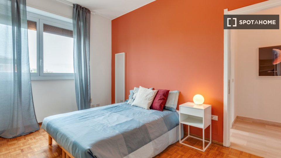 Double room Milan, 3 beds, 105m² — photo 9