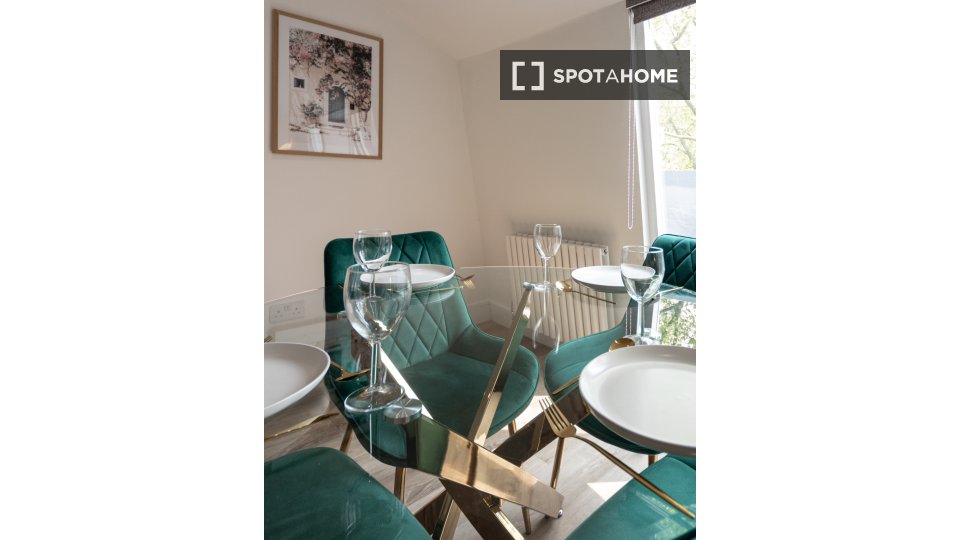 Apartment London, 2 beds, 60m² — photo 26