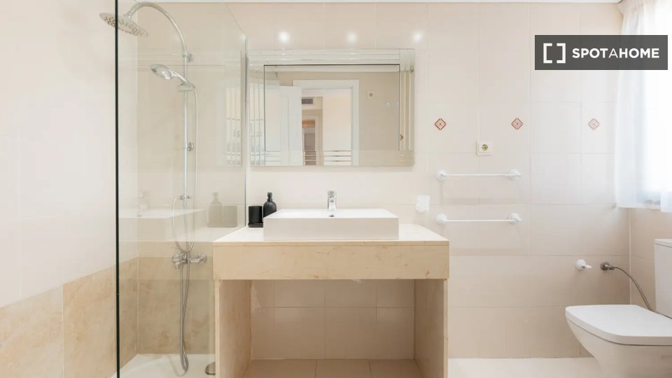 Double room Valencia, 6 beds — photo 11