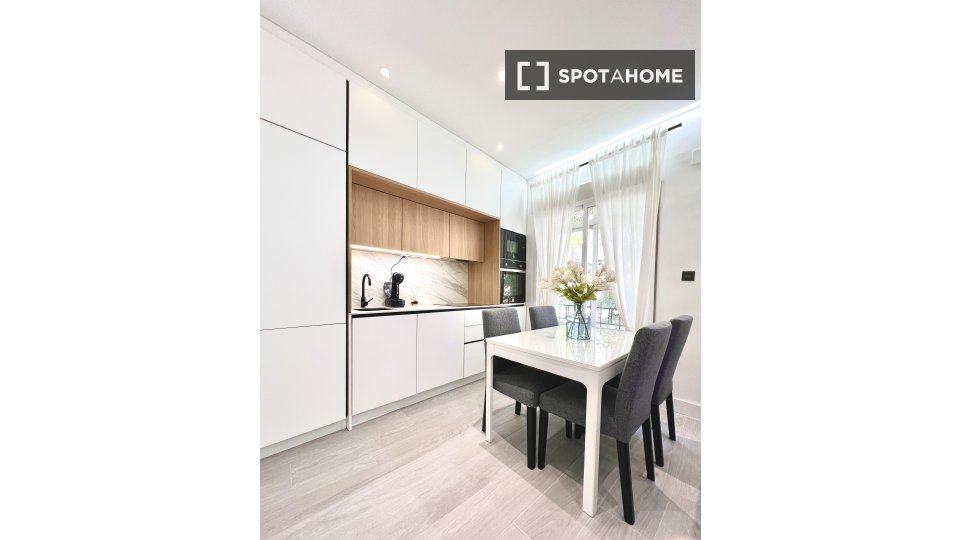 Apartment Madrid, 2 beds, 65m² — photo 8