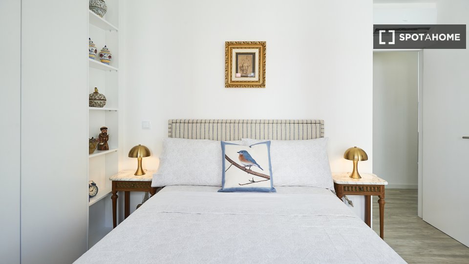Apartment Lisbon, 2 beds, 61m² — photo 5