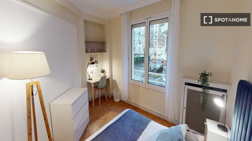 Double room Paris, 4 beds, 90m² — photo 12