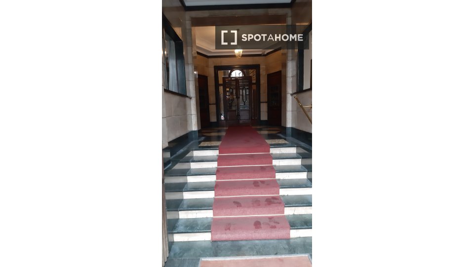 Double room Milan, 1 bed, 70m² — photo 3