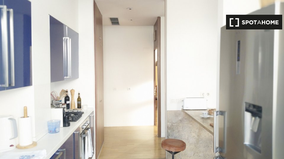 Apartment Lisbon, 2 beds — photo 11