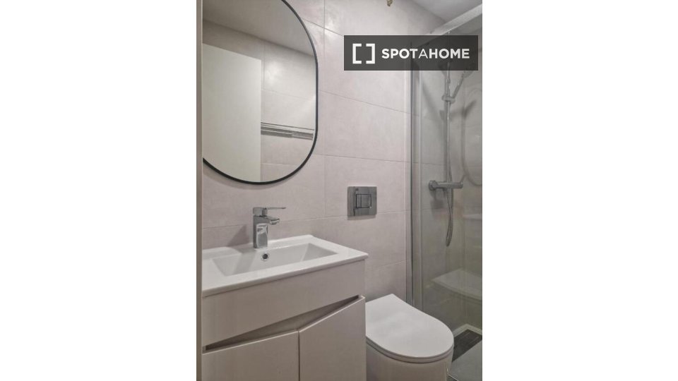 Apartment Lisbon, 1 bed — photo 5