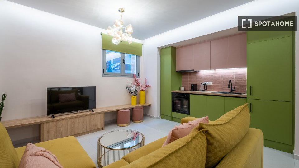 Apartment Athens, 2 beds, 65m² — photo 1
