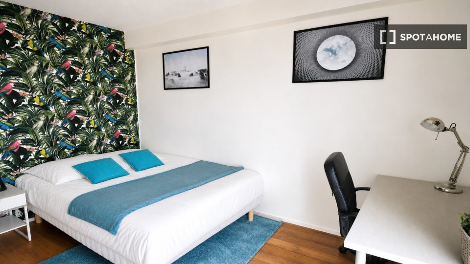 Chambre double Paris, 4 chambres — photo 29