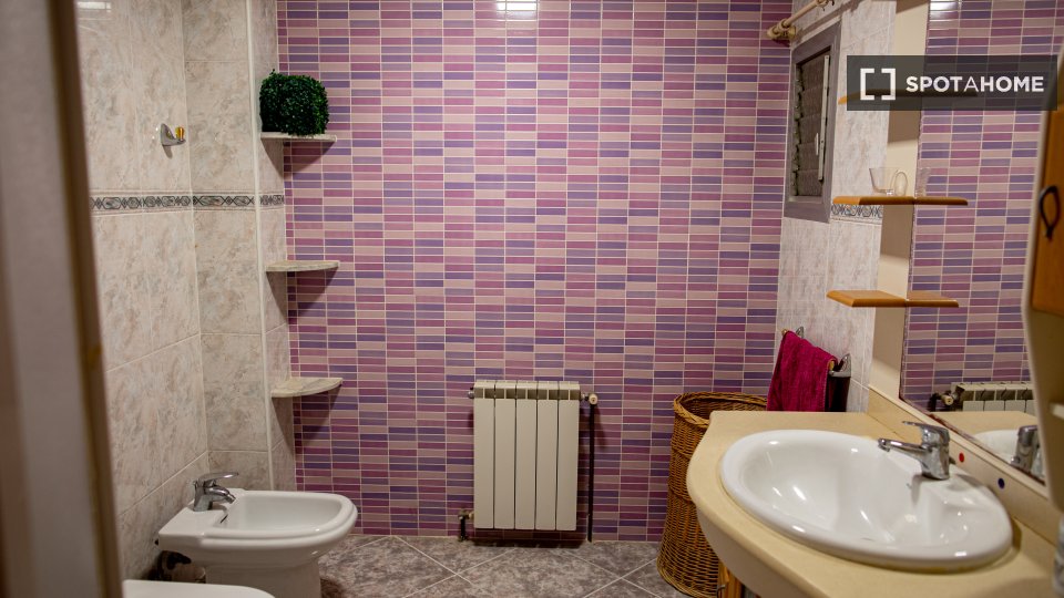 Double room Valencia, 4 beds, 140m² — photo 11