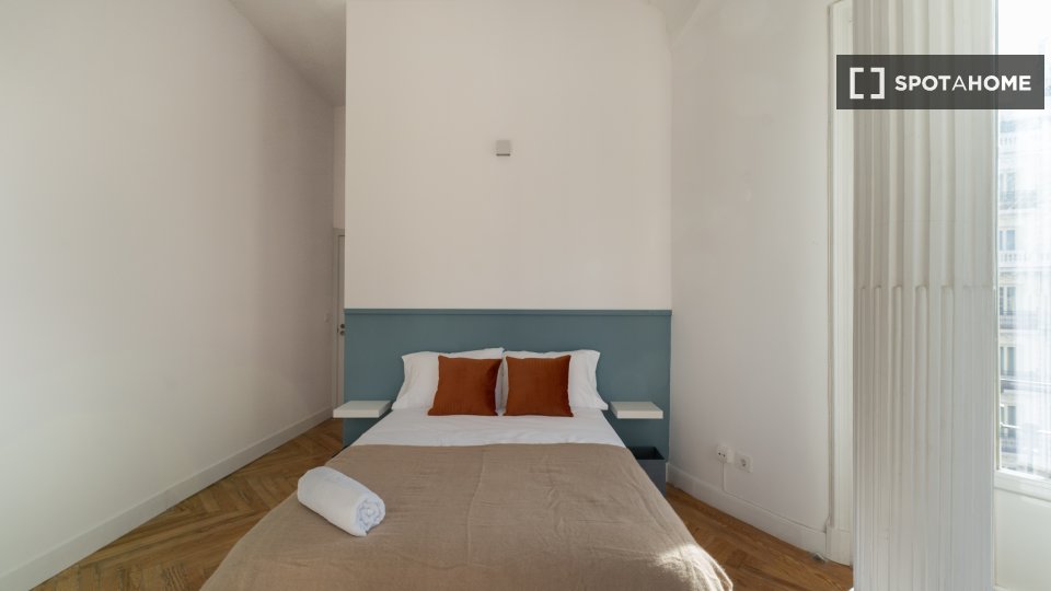 Double room Madrid, 9 beds — photo 16