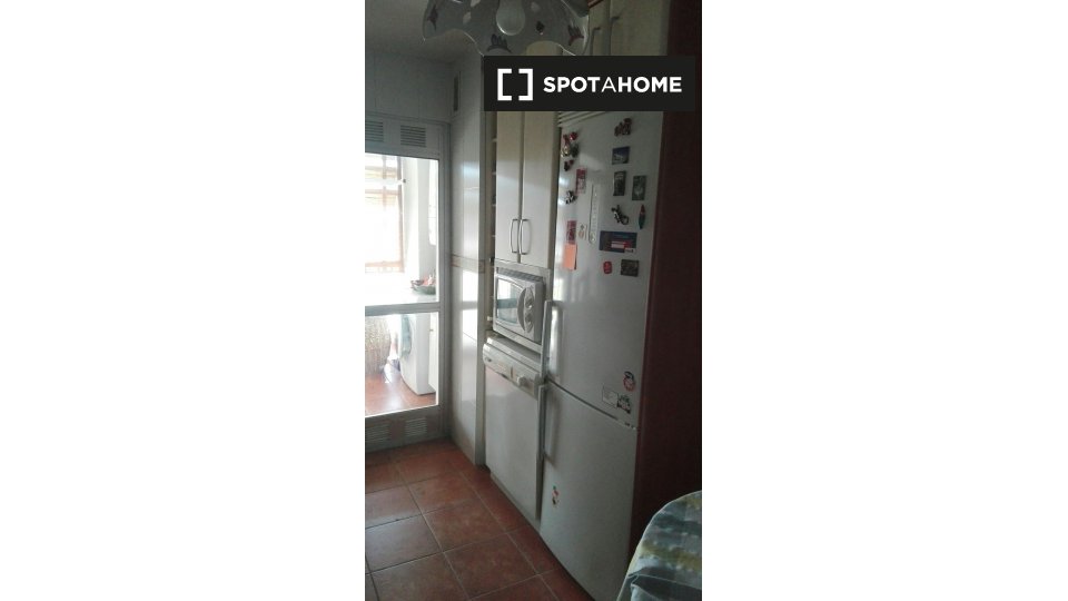 Double room Madrid, 1 bed — photo 7