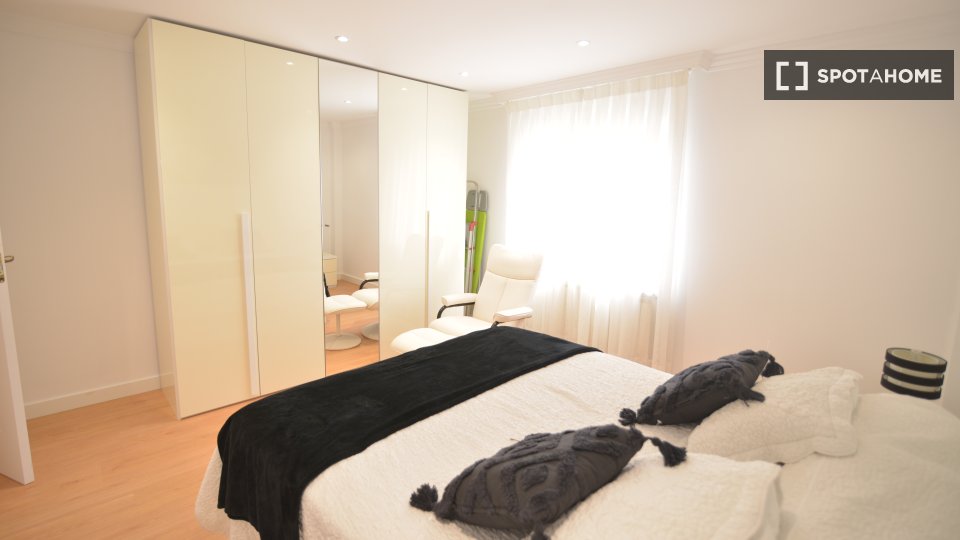 Double room Santander, 3 beds — photo 2