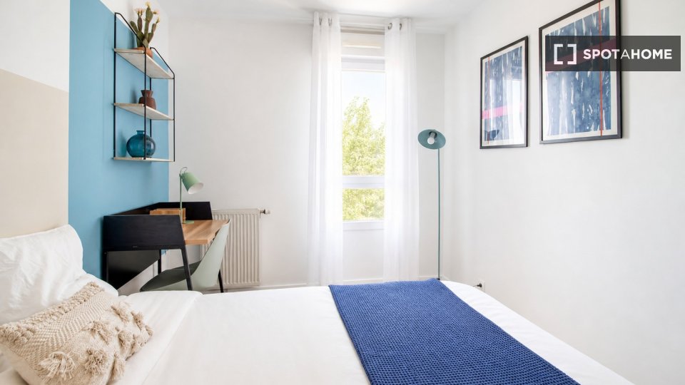 Chambre double Paris, 4 chambres — photo 24