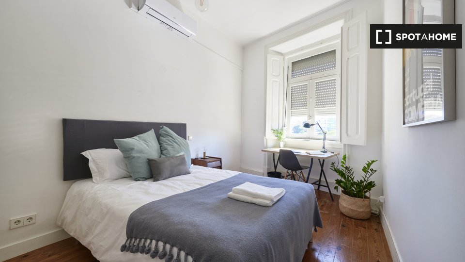 Double room Lisbon, 6 beds — photo 3