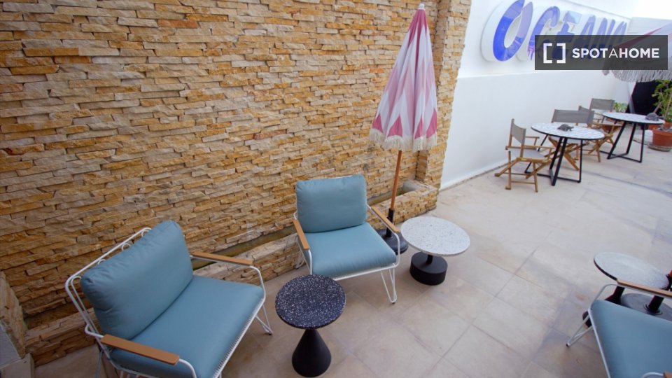 Apartment Lisbon, 10 beds — photo 8