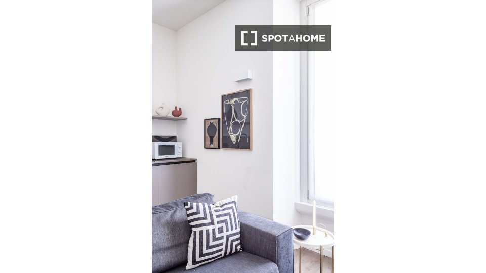 Apartment Milan, 1 bed — photo 14