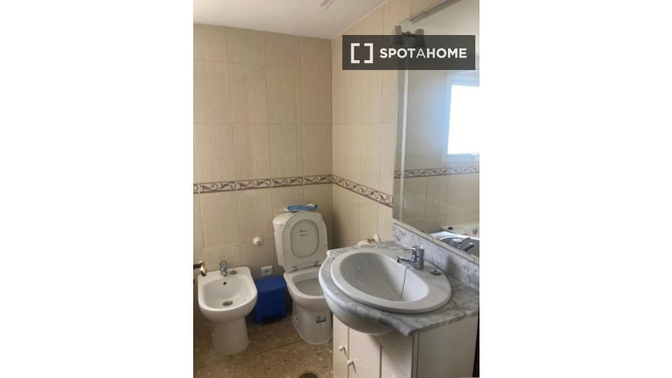 Apartment Malaga, 3 beds, 100m² — photo 6