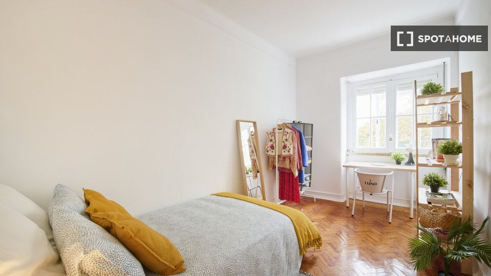 Double room Lisbon, 8 beds — photo 6
