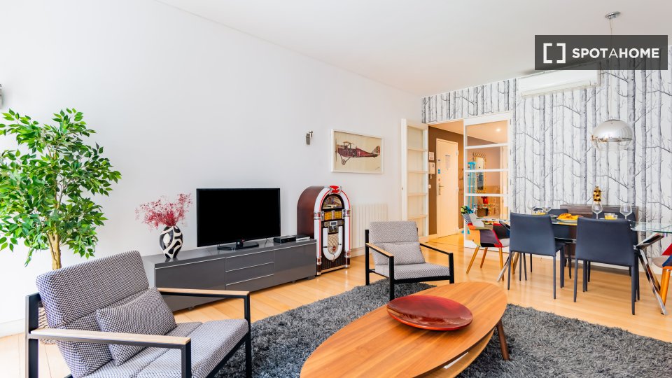 Apartment Lisbon, 3 beds — photo 17
